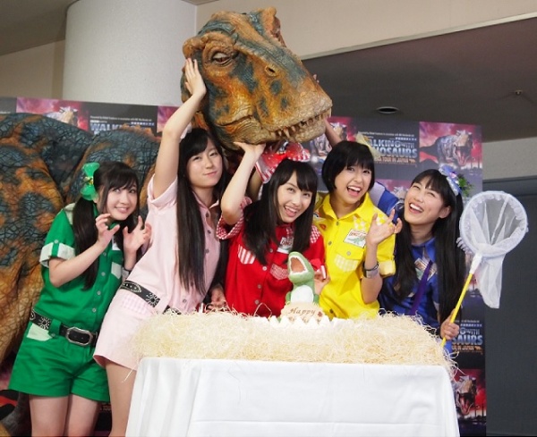 【エンタがビタミン♪】ももクロ・百田夏菜子が19歳に。恐竜がお祝いに駆けつける！