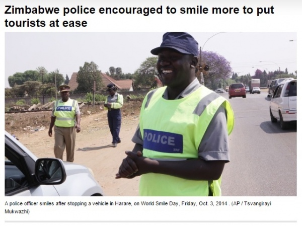 【海外発！Breaking News】観光客誘致のため、警察官にスマイルトレーニングを実施。（ジンバブエ）