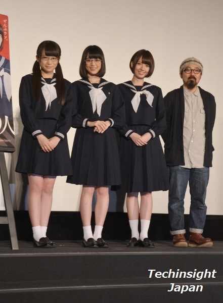 出演もした山下敦弘監督と秋元真夏、生田絵梨花、橋本奈々未