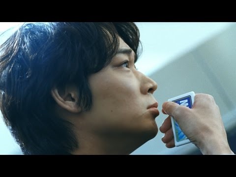 【エンタがビタミン♪】綾野剛が『ミンティア』新CMの裏側でテクニックを披露。「これやってる人いるのかな？」