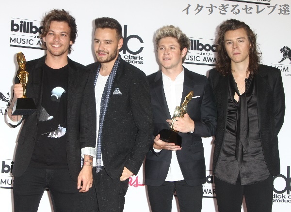 【イタすぎるセレブ達】「1D」リアム・ペイン、音楽授賞式で脱退したゼインに触れる。「俺達のブラザーだ」