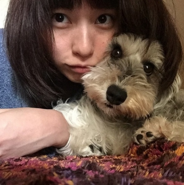 戸田恵梨香と愛犬に癒されるファン続出（画像は『戸田恵梨香 Instagram』より）