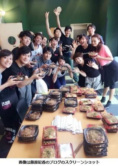 【エンタがビタミン♪】藤原紀香が主演舞台の稽古現場にお好み焼きを大量差し入れ。お店はもちろん「あの人」。