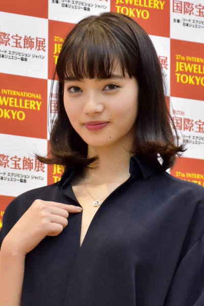 表彰式では「緊張しました」と小松菜奈