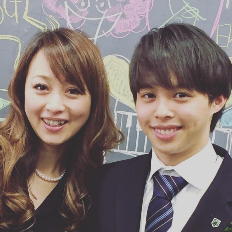 渡辺美奈代と長男の愛弥（出典：https://www.instagram.com/watanabe_minayo）