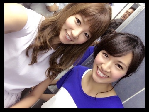 青木愛と浅尾美和（出典：http://ameblo.jp/asao-miwa-official）