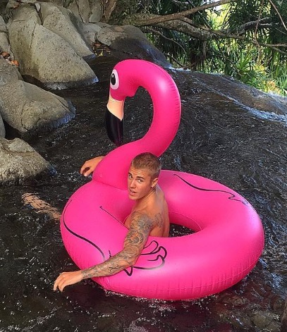 ジャスティン・ビーバー今度はハワイで全裸姿を激写される！（出典：https://www.instagram.com/justinbieber）