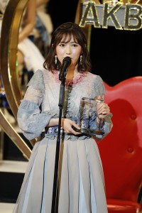 総選挙2位の渡辺麻友、全てのエリアで“神7”入り果たす（C）AKS