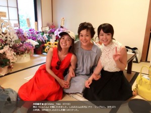 大島優子、大竹しのぶ、峯岸みなみ（画像は『大島優子　2017年8月19日付Twitter「舞台「にんじん」を観に行きました。」』のスクリーンショット）