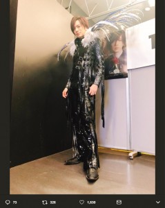 DAIGOが久々の“DAIGO☆STARDUST”姿に（画像は『DAIGO　2018年6月17日付Twitter「SHIBUYA TSUTAYAでのリリイベ終了しました！」』のスクリーンショット）