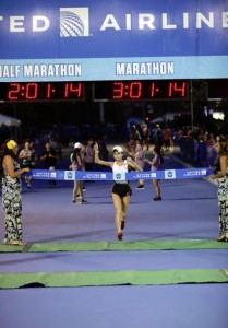 女子フルマラソン優勝・澤畠朋美さん　（C）ユナイテッド・グアムマラソン