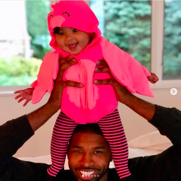 父トリスタンもトゥルーちゃんとのツーショットを投稿（画像は『Tristan Thompson　2019年4月12日付Instagram「True-ly Perfect My baby girl is one today.」』のスクリーンショット）