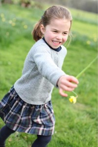 躍動感あふれる写真はキャサリン妃が撮影（画像は『Kensington Royal　2019年5月1日付Instagram「Happy Birthday Princess Charlotte!」』のスクリーンショット）