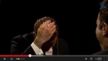 【イタすぎるセレブ達】デヴィッド・ベッカム、人気番組で頭に生卵を浴びる。＜動画あり＞