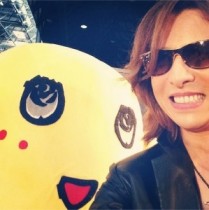 【エンタがビタミン♪】YOSHIKI、ふなっしーとのツーショットを公開。「うれし過ぎ梨汁ブシャー！」