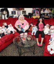 【米国発！Breaking News】赤ちゃん人形作りに取りつかれたNYの女性。「リアルすぎて怖い」の声続出。＜動画あり＞