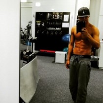 【エンタがビタミン♪】EXILE AKIRAが鍛え上げられた超絶肉体を披露。完璧すぎる筋肉美に「抱きつきたい！」