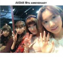 【エンタがビタミン♪】浦野一美が“2015.12.08”AKB48劇場でのレアショット「今が本当の10周年」