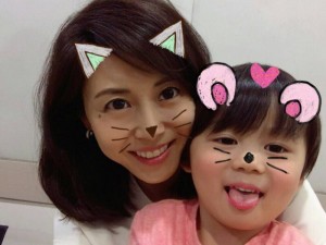 【エンタがビタミン♪】松嶋菜々子がネコに変身！　子役との自撮りレアショット公開