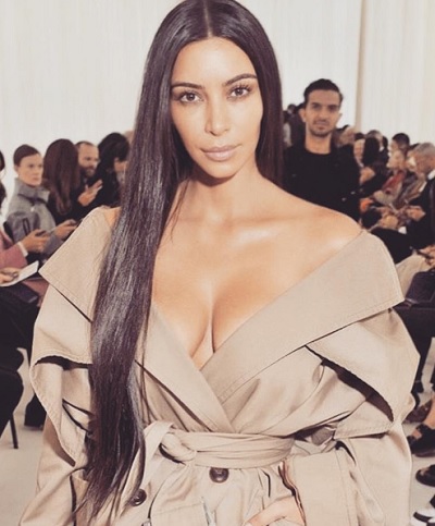 キム・カーダシアンの事件でついに逮捕者が（出典：https://www.instagram.com/kimkardashian）