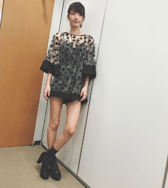 木下優樹菜、2児の母でもスタイル抜群（出典：https://www.instagram.com/yuuukiiinaaa）