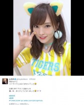 【エンタがビタミン♪】山本彩、始球式の練習姿　投球フォームの美しさに惚れ惚れ