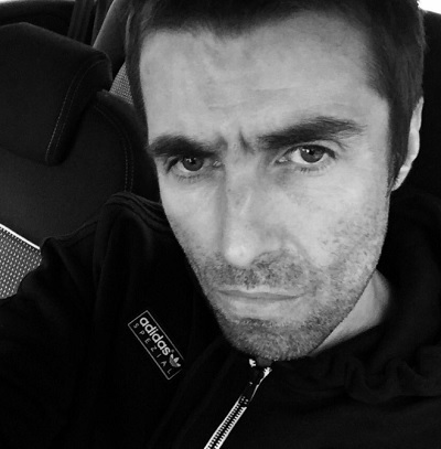 リアム・ギャラガー「兄にはガッカリだ」（画像は『Liam Gallagher 2017年4月14日付Twitter』のスクリーンショット）