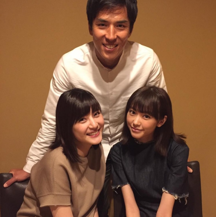 長谷部誠＆佐藤ありさ夫妻と桐谷美玲（画像は『桐谷美玲 2017年6月17日付Instagram』のスクリーンショット）