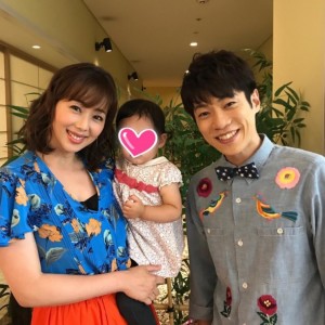 【エンタがビタミン♪】井上和香の娘、大好きな“だいすけお兄さん”と初対面も大泣き