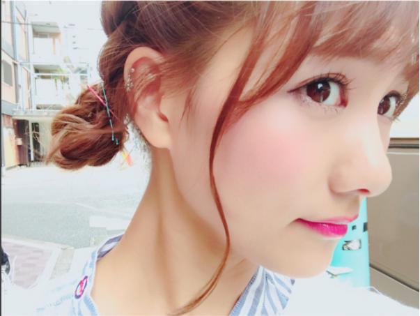 宮澤佐江のヘアスタイルに「可愛い」の声（画像は『Sae Miyazawa　2017年8月30日付Instagram「お団子さん」』のスクリーンショット）