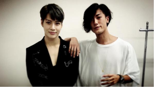 SHINeeテミンと赤西仁（画像は『Jin Akanishi　2017年9月16日付Instagram「テミンちゃん。」』のスクリーンショット）