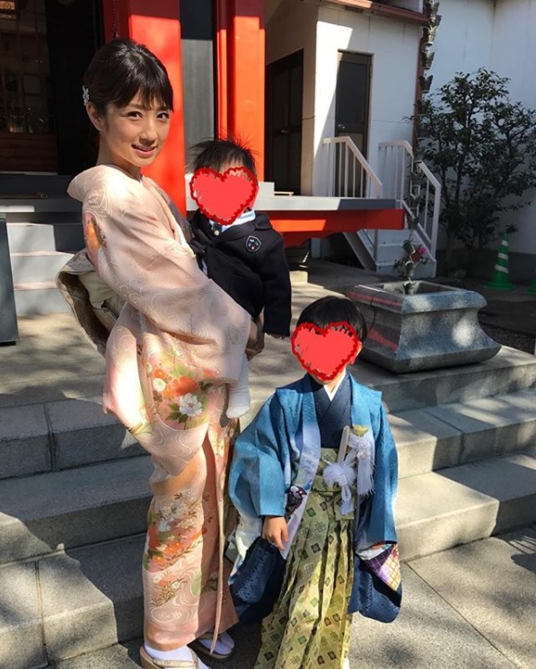 「五歳まで元気に育ってくれて、ありがとう」と小倉優子（画像は『小倉優子 ☆ゆうこりん☆　2017年11月10日付Instagram「先日、無事に七五三を迎えました」』のスクリーンショット）