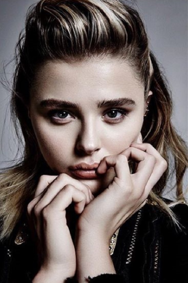 クロエ・グレース・モレッツ、被害を受けた経験は触れたものの…（画像は『Chloe Grace Moretz　2017年10月17日付Instagram「＠damon_baker」』のスクリーンショット）