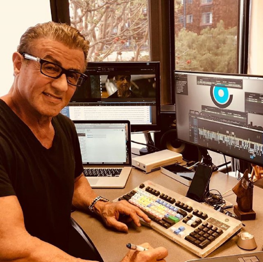 スタローンも「死亡説」が流れたことが（画像は『Sly Stallone　2018年2月12日付Instagram「Slicing away in the editing room… I enjoy this part of the picture making process a great deal.」』のスクリーンショット）