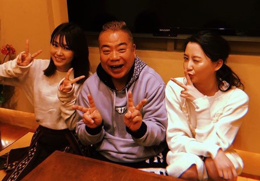 桐谷美玲、出川哲朗、河北麻友子（画像は『Mayuko Kawakita　2018年3月13日付Instagram「＃みれまゆてつ」』のスクリーンショット）