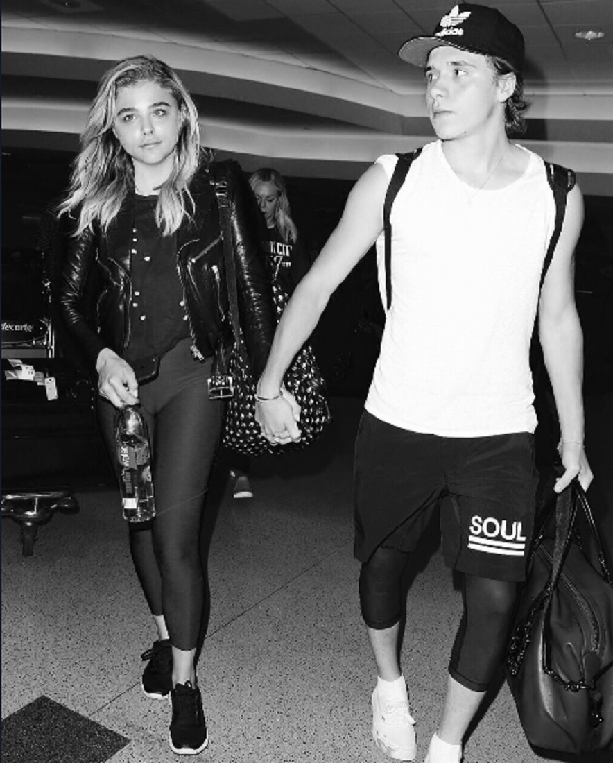 2人の愛も冷めた？（画像は『Brooklyn Beckham　2016年6月30日付Twitter「＠ChloeGMoretz」』のスクリーンショット）