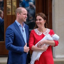 【イタすぎるセレブ達】ウィリアム王子夫妻、第3子をお披露目　ジョージ王子の通う学校にある要請も