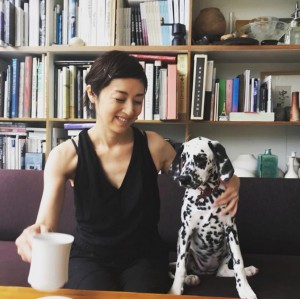 【エンタがビタミン♪】高岡早紀、愛犬と初めてのお出かけ　「ダルメシアン、さきさんにピッタリ」の声