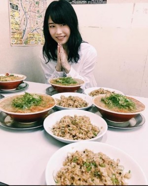 【エンタがビタミン♪】横山由依“グルメシリーズ”　ずらりと並ぶラーメンに「フードファイターみたい」