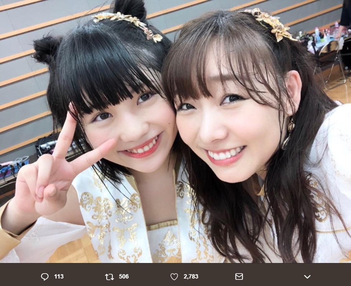 小畑優奈と須田亜香里（画像は『須田亜香里（SKE48）　2018年8月5日付Twitter「左が可愛く存在していたら愛されるアイドル」』のスクリーンショット）