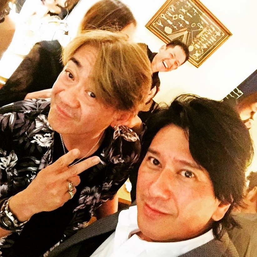 “元ジャニーズ”の野村義男と川崎麻世（画像は『川崎麻世 Mayo Kawasaki　2018年8月29日付Instagram「久しぶりにマッチと逢えた夜、ジャニーズ時代の思い出をマッチは鮮明に覚えていてくれた。」』のスクリーンショット）