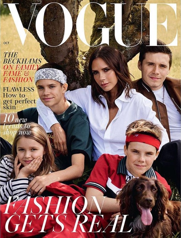 ヴィクトリアと4人の子供達（画像は『Victoria Beckham　2018年9月3日付Instagram「Thank you ＠britishvogue and ＠edward_enninful for celebrating my ten year anniversary with me」』のスクリーンショット）