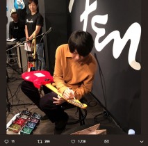 【エンタがビタミン♪】フジファブリック山内『ストラト入魂式』で“分身の術”に反響「総くんがいっぱい!!」