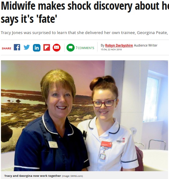 20年前に生まれた研修生（右）の出産介助をした助産師（左）（画像は『Mirror　2018年11月22日付「Midwife makes shock discovery about her trainee - and says it’s ‘fate’」（Image: SWNS.com）』のスクリーンショット）