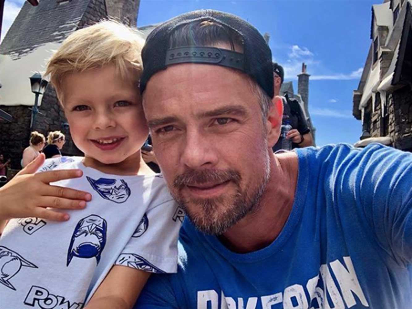 5歳の息子アクセルくんとジョシュ・デュアメル（画像は『Josh Duhamel　2018年8月29日付Instagram「Happy 5th Birthday little man.」』のスクリーンショット）