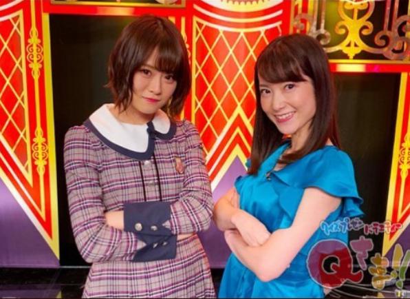 乃木坂46山崎怜奈と天明麻衣子（画像は『天明麻衣子　2018年12月16日付Instagram「明日のQさま!!は、2018年に世の中を動かしたニュースの主役ベスト25から出題です」』のスクリーンショット）