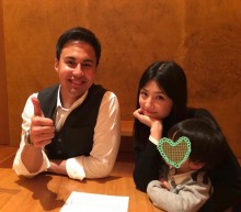 【エンタがビタミン♪】小倉優子、ユージと懐かしの“サザエオールスターズ”ショット　「夫婦みたい」の声も