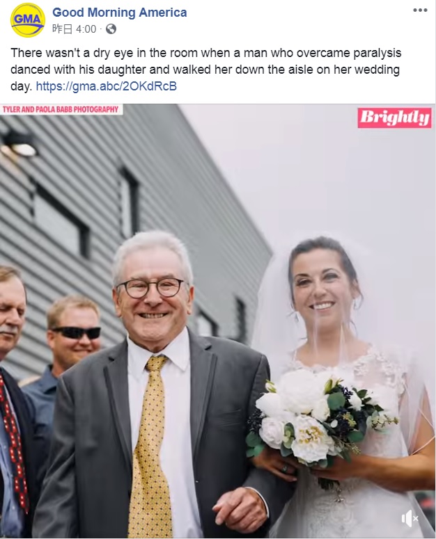 バージンロードを歩く父と娘（画像は『Good Morning America　2019年4月5日付Facebook「There wasn’t a dry eye in the room when a man who overcame paralysis danced with his daughter and walked her down the aisle on her wedding day.」』のスクリーンショット）