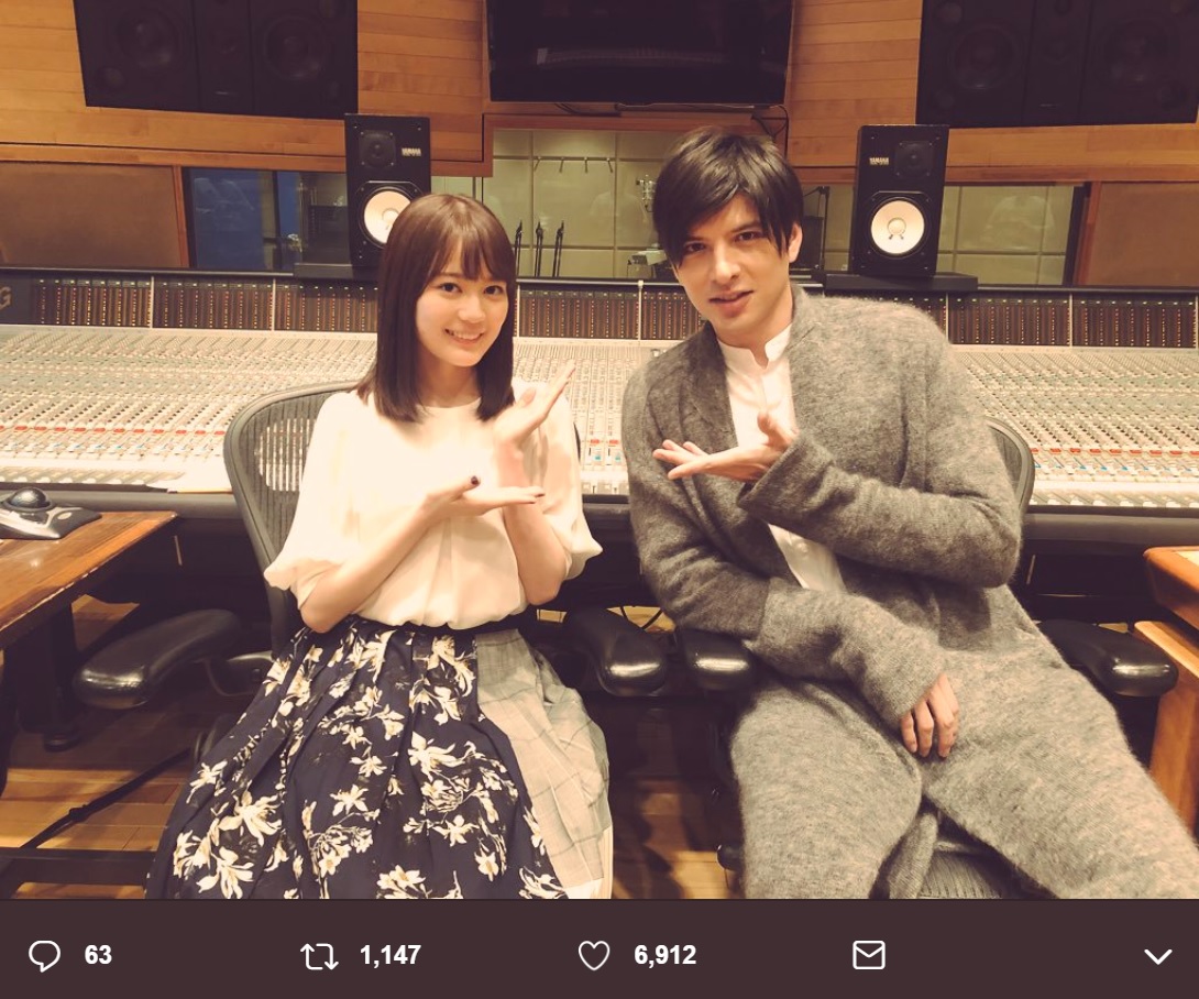 生田絵梨花と城田優（画像は『Yu Shirota（城田優）　2018年8月30日付Twitter「僕のアルバム「a singer」最後のゲストは、生田絵梨花さん!!」』のスクリーンショット）