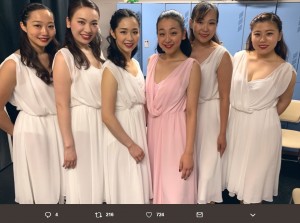 【エンタがビタミン♪】浅田真央『サンクスツアー』新潟公演で仲間たちと記念写真、昨年の初回が思い出される